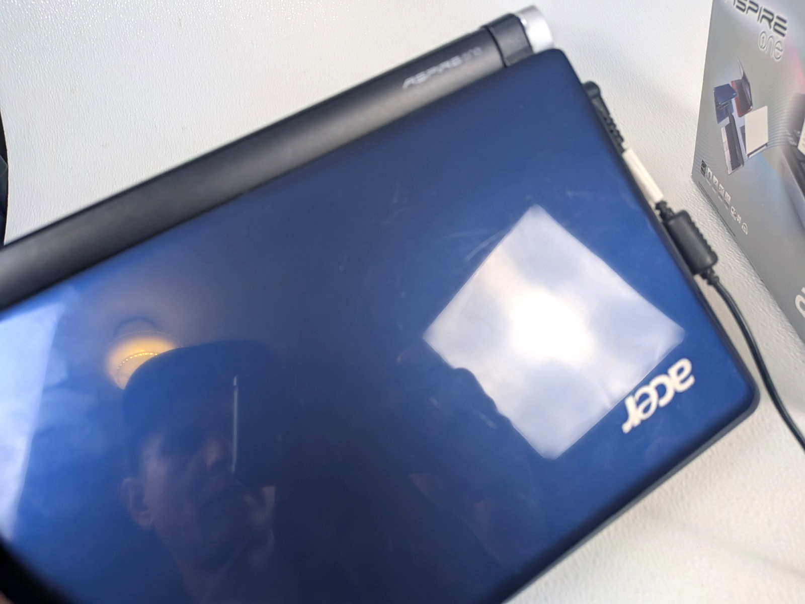 Acer Aspire One D250 Model No. KAV60 Blue Tested w/ Power Clean & Working In Box