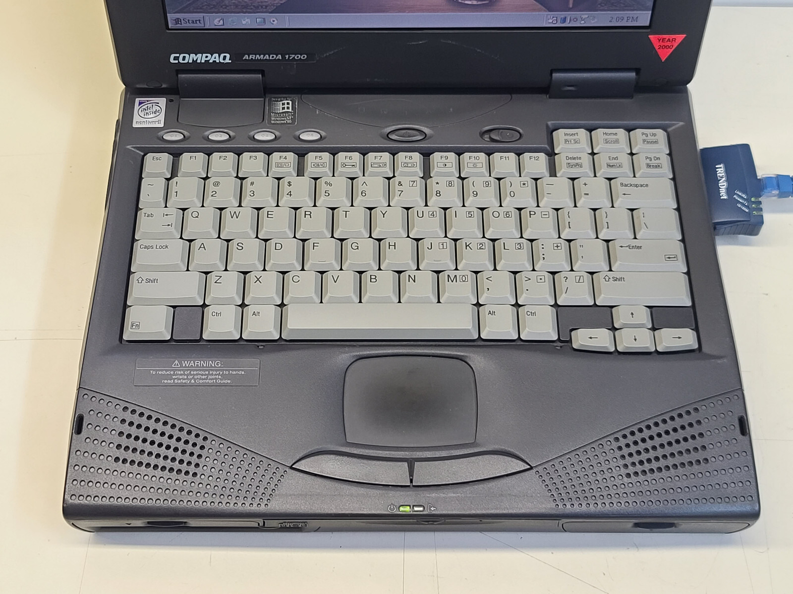 Compaq Armada 1700 Pentium II 233MHz + 160MB + 4GB Windows 98 SE *READ* TESTED