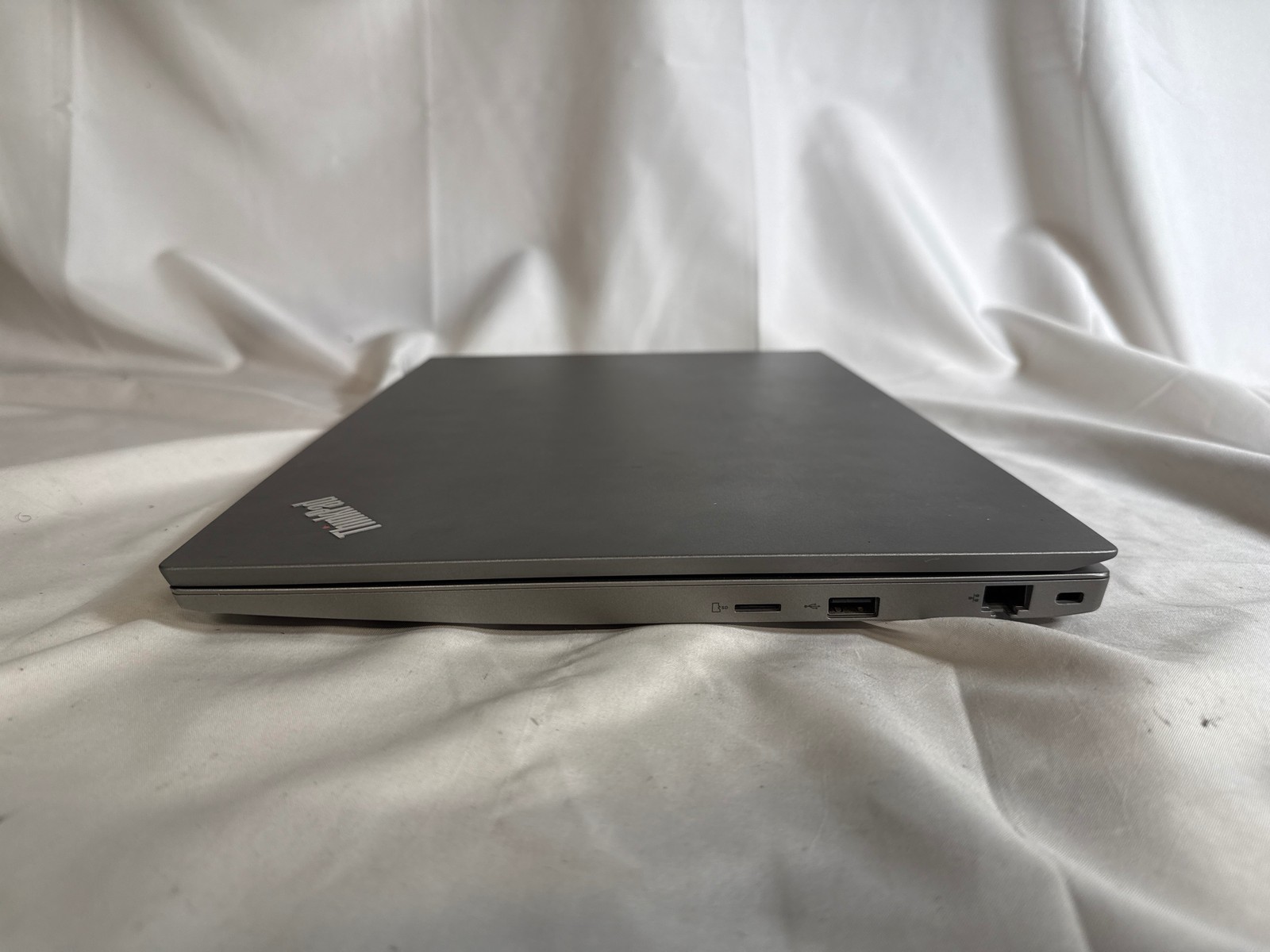 Lenovo ThinkPad E580 Intel Core i7-8550U 8 GB 256GB SSD 15.6″