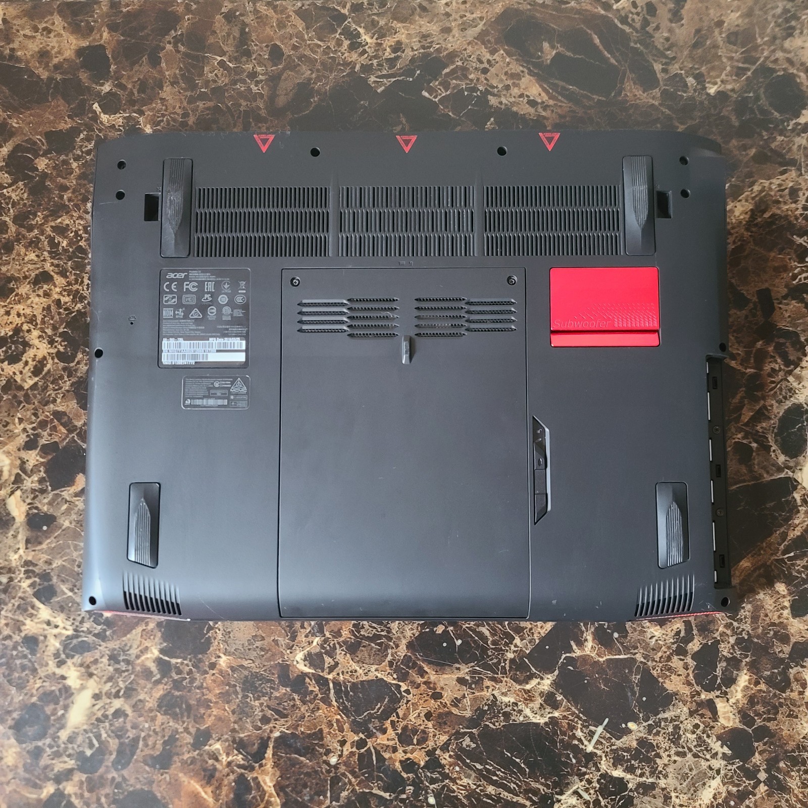 PREDATOR G9-593 GAMING LAPTOP CORE i7-7700HQ 8GB RAM GTX 1060