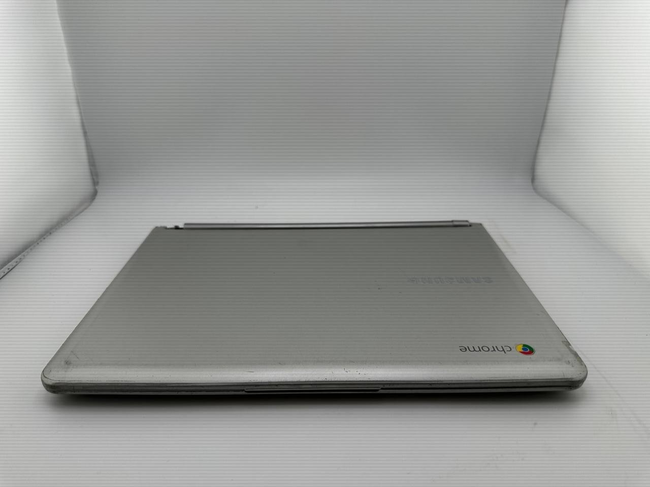 Samsung Chromebook XE303C12 11.6″ Laptop For Parts Repair 035-2