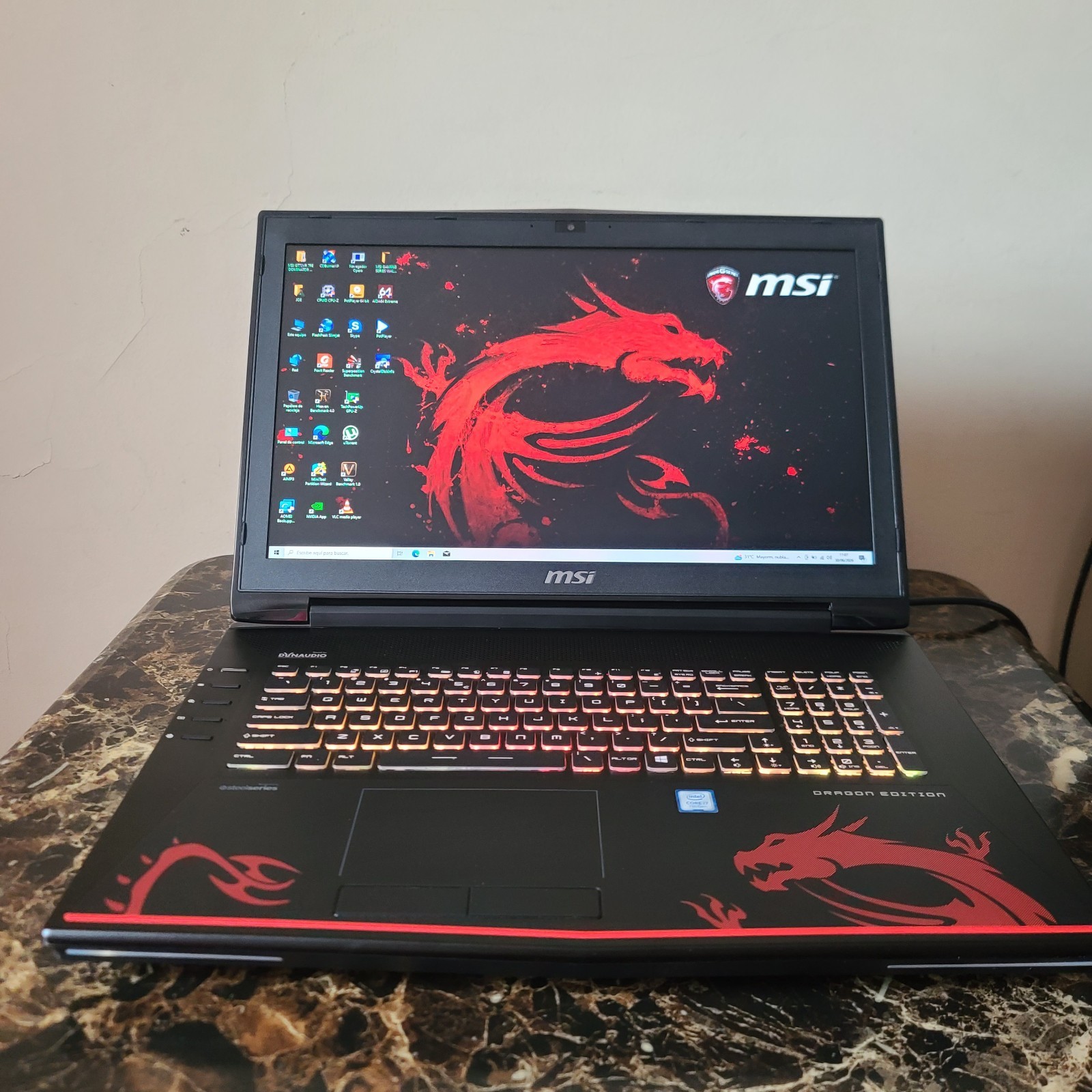 MSI GT72VR 7RE DOMINATOR GAMING LAPTOP i7-7700HQ 16GB RAM GTX 1070 128GB-1TB.