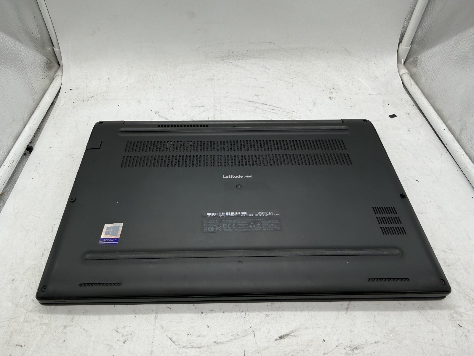 Dell Latitude 7490 14 inch, Core i5-8350U, 8GB RAM, NO SSD/Charger