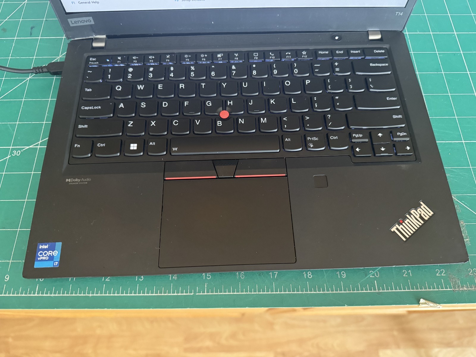 Lenovo ThinkPad T14 Gen 2 14″ i7-1155G7 3.0GHz 16GB RAM (NO SSD,AC,OS) READ