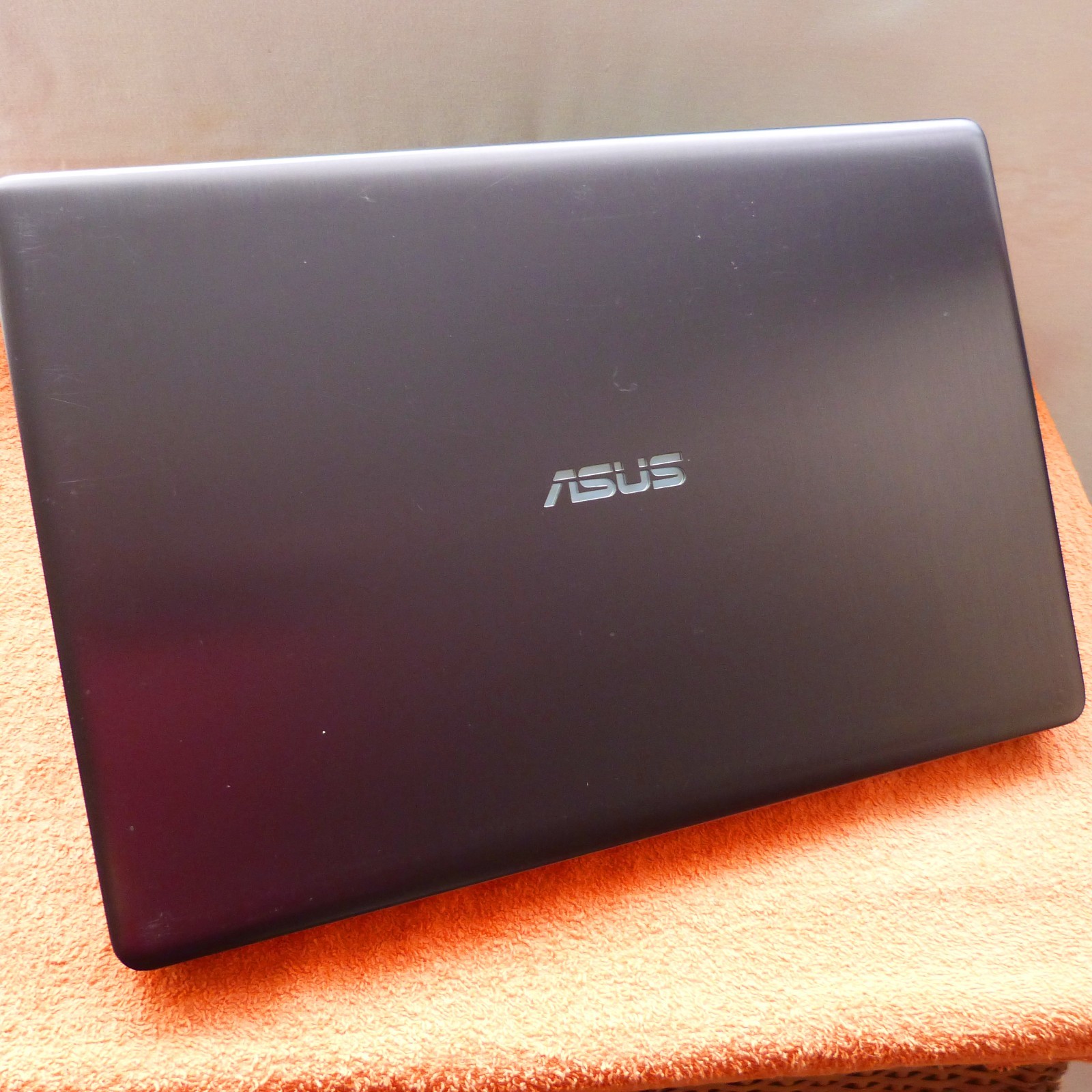 Asus N750 VivoBook Premium METAL 17″ FULLHD GTX l SSD Windows 11 I Core i7