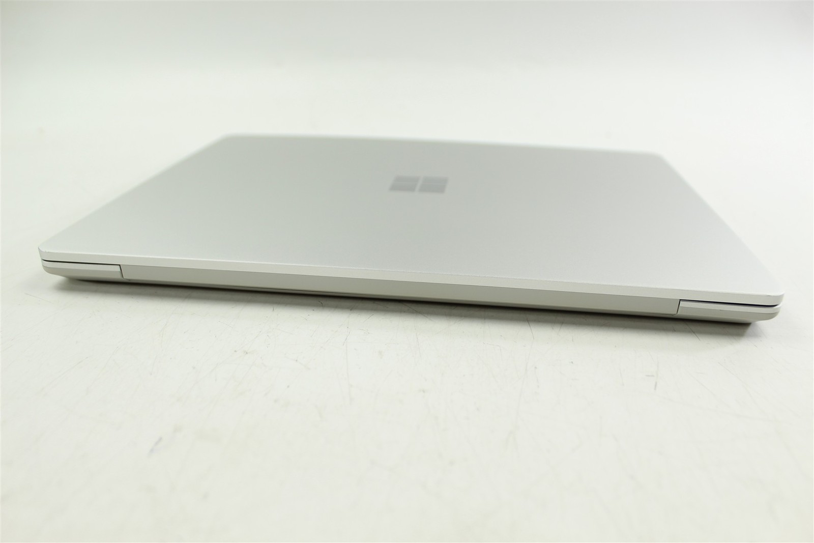 Microsoft Surface Laptop Go 2 2013 12.4″ i5-1135G7 256GB SSD 16GB RAM W11P