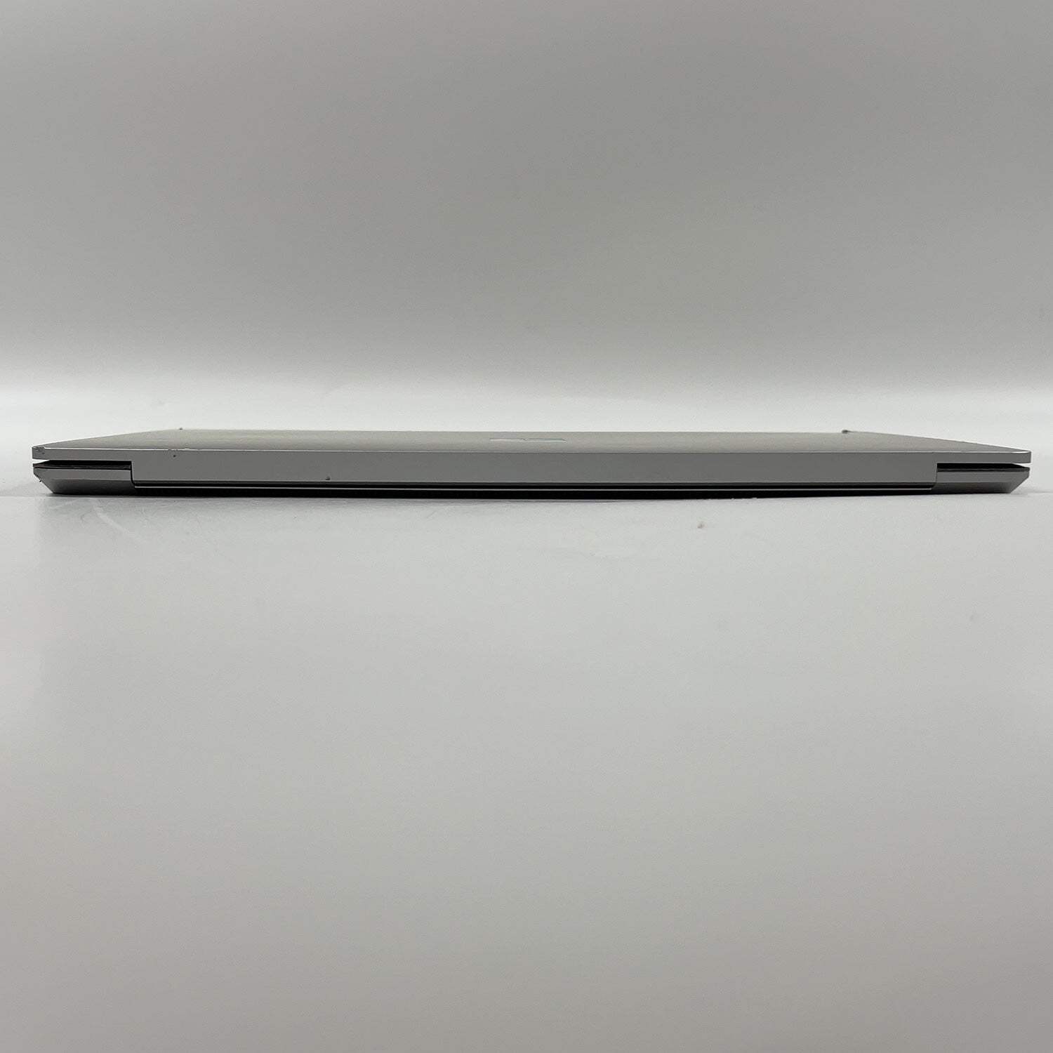 Microsoft Surface Laptop 4 1958 13.5″ Ryzen 5 Surface Edition 2.2GHz 8GB RAM 250