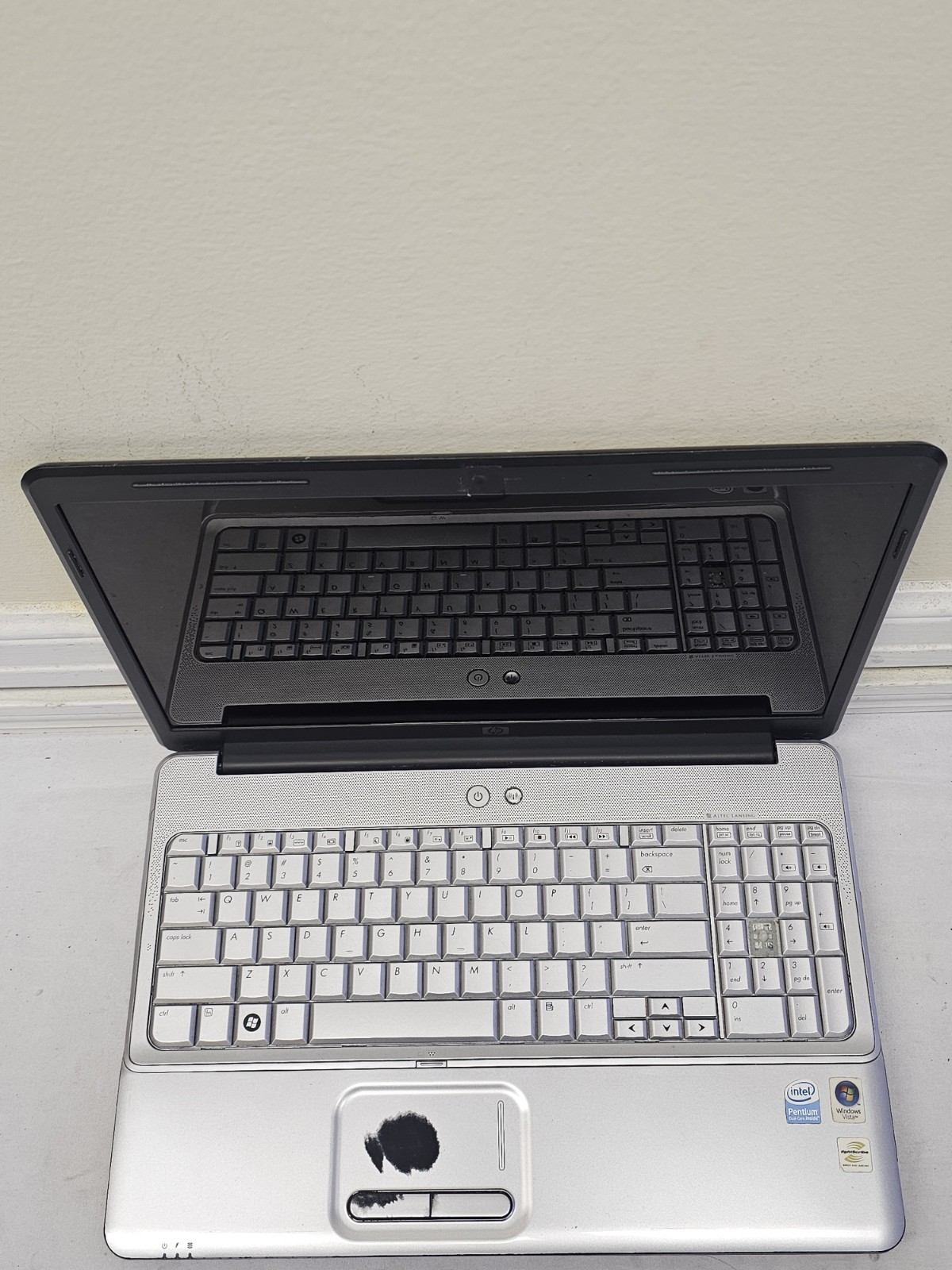 HP G60 Laptop – Intel Pentium – 3GB RAM – 320GB HDD – BAD BATT Parts/Repair READ