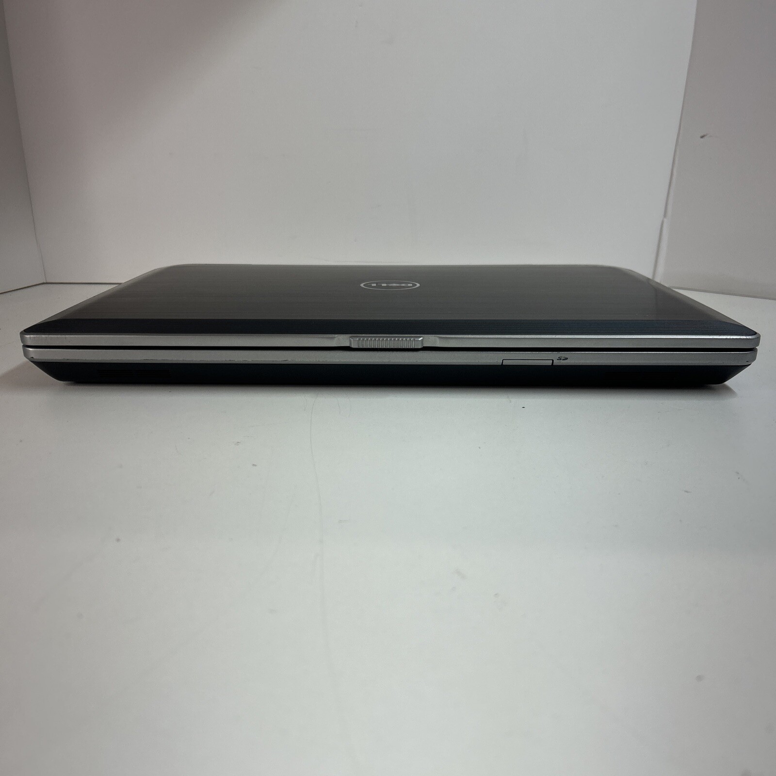 Dell Latitude E6530 15.6″ i5-3340M 4GB RAM, 320GB HDD, Windows 10 Pro 🔋 Normal