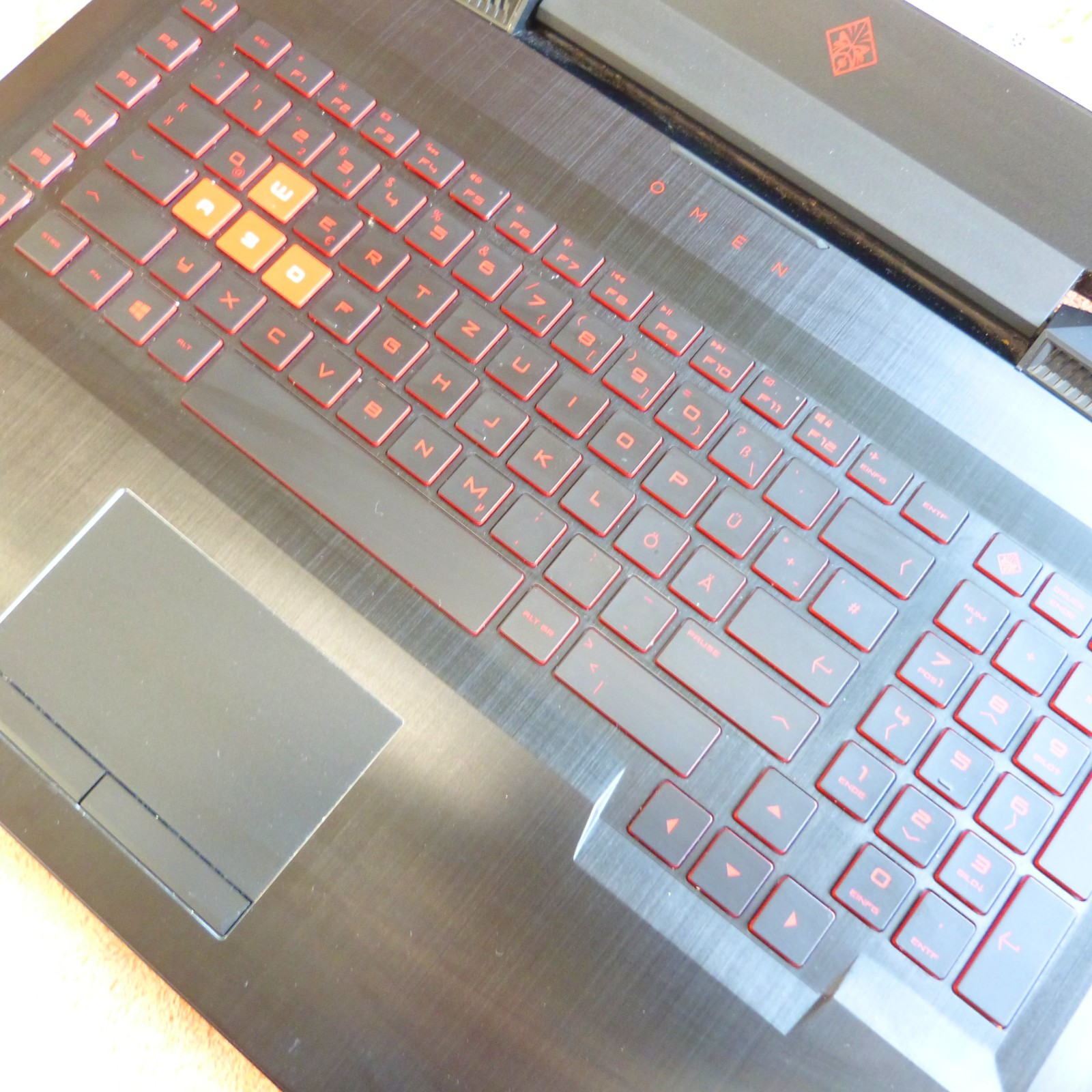 HP OMEN 17 AN i7 FULLHD 120Hz I Geforce GAMING GTX 8GB l Bang Olufsen Sound THX