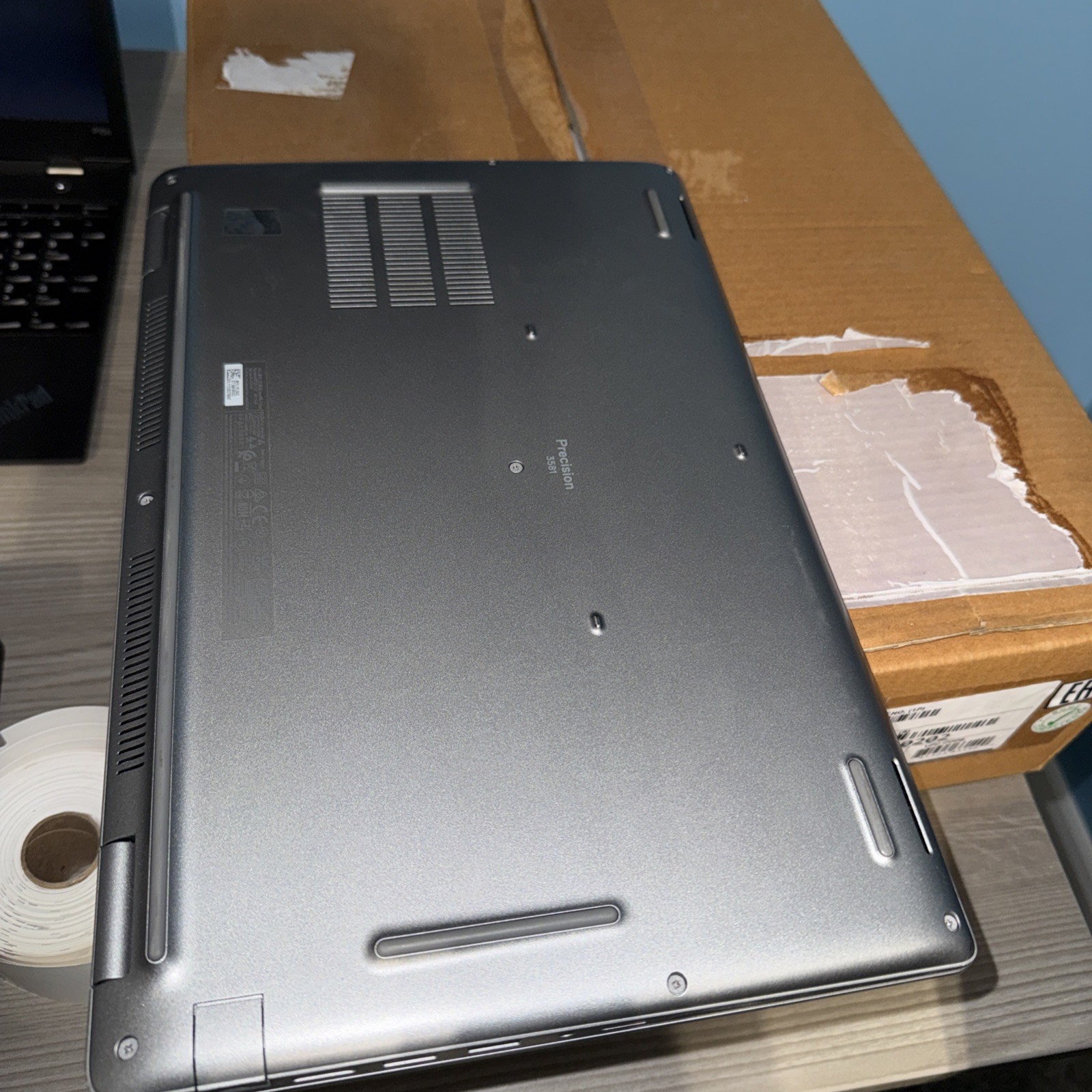 Dell Precision 3581 15.6″ i7-13800H 2.5GHz 8GB RAM NO SSD RTX 2000 ADA