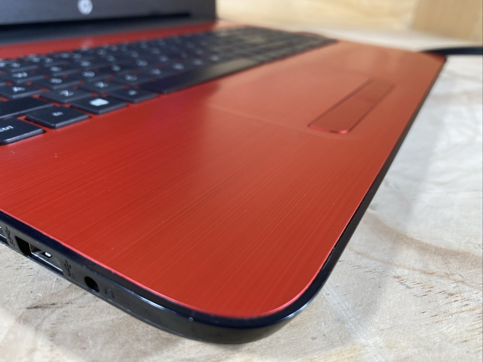 HP 15-Pavilion AMD E2-7110 APU@1.8GHz 4GB Ram 1 Tb HDD Win 10 Bad Batt
