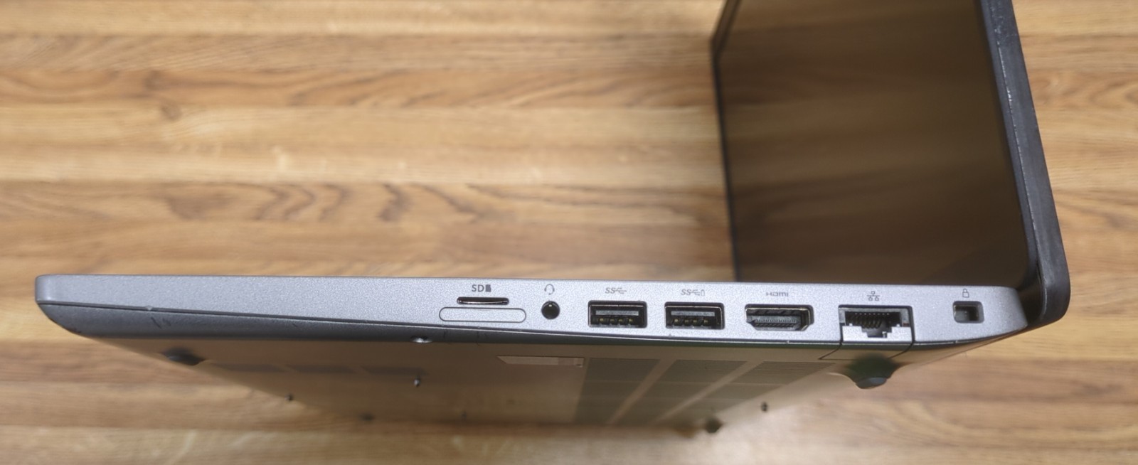 2021 Precision 3550 i5 10th gen, 8GB RAM, No SSD, Locked BIOS, Great Condition!