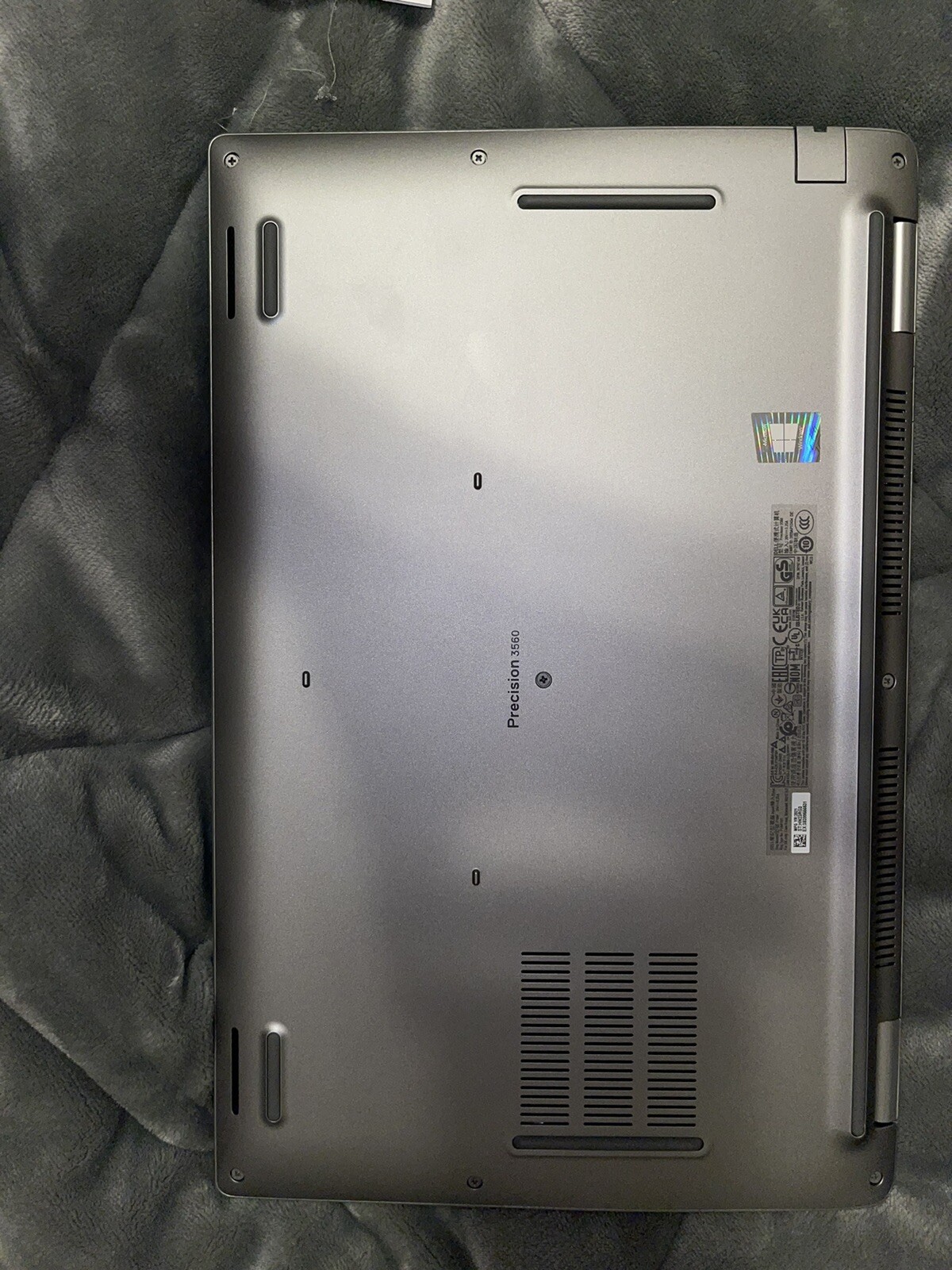 Dell Precision 3560 Workstation 15.6” (256GB, Intel Core i5-1145G7, 4.40GHz,…