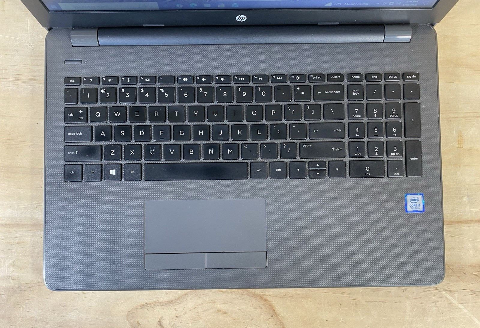 HP 250 G6 Core i5-7200U 2.5 GHz/ 8 GB RAM /256 Gb SSD /Win 10 Pro