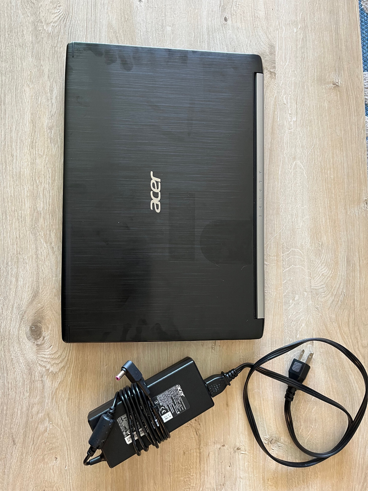 Acer Aspire 7 15.6″ (GTX 1050Ti, 1TB SSD, Intel i7-8750H, 2.2 GHz, 8GB RAM) 2018
