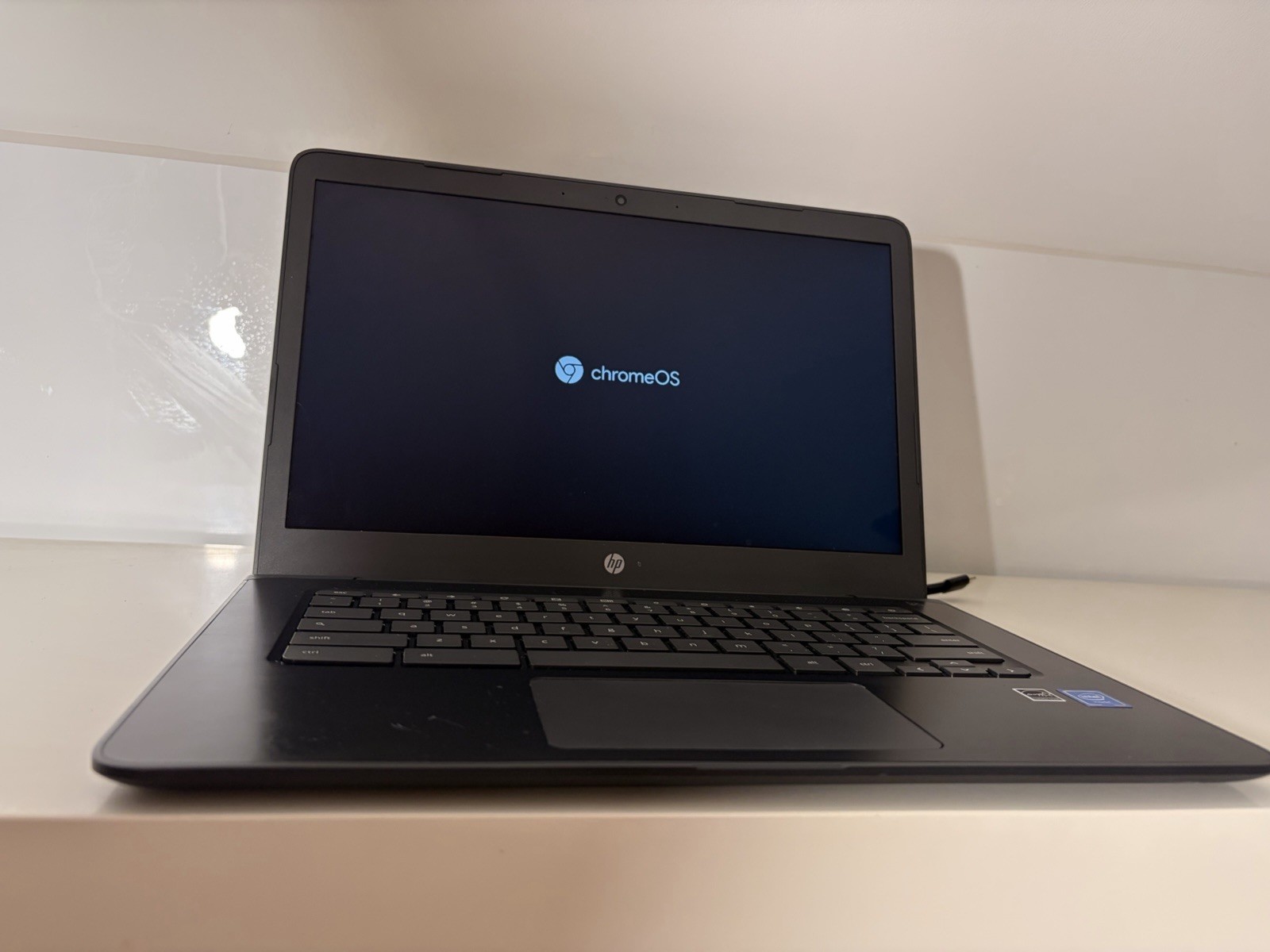 HP Chromebook 14 14″ Celeron N3350 4GB 32GB eMMC Chrome OS Black Charger
