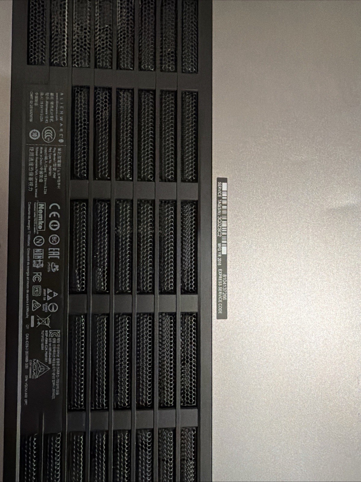 Alienware 15-R3 / Intel Core i7-7700HQ 2.80GHz / 16GB RAM / 1TB HDD