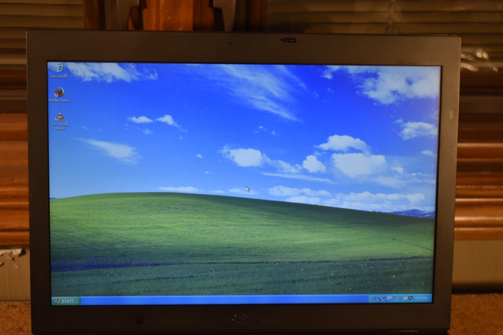 Dell Latitude E6400 Intel Core 2 Duo 2.26GHz 4GB 80GB WiFi Windows XP Pro 32-bit