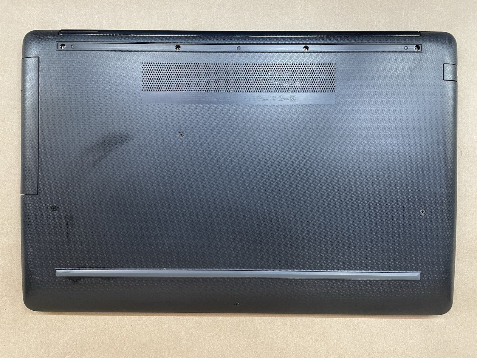 HP 17-by1053dx 17.3″ i5-8265U @ 1.60GHz 8GB RAM 256GB SSD Win11 Pro
