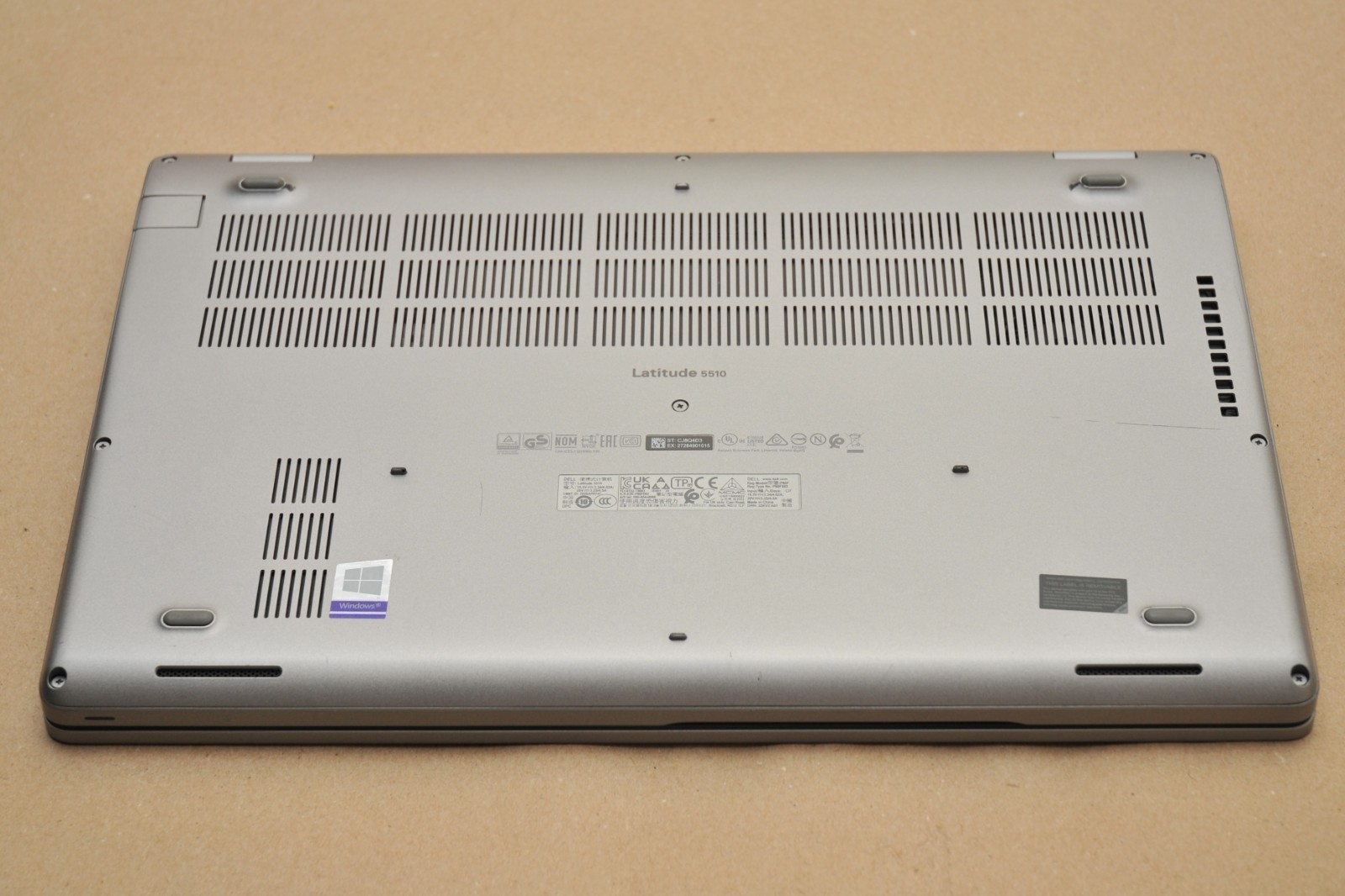 Dell Latitude 5510 Core i7-10610U Intel UHD Graphics 256GB NVMe 24GB RAM Win 11