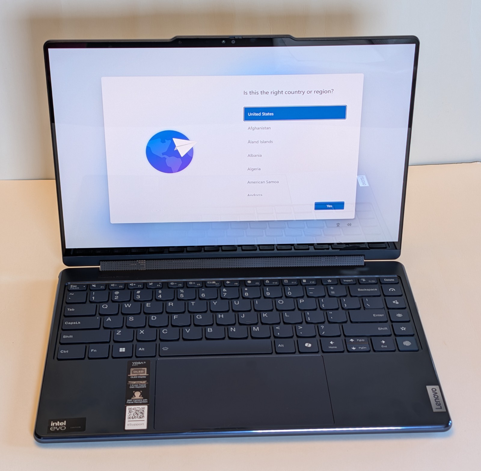 Lenovo Yoga 9 14IMH9 Ultra 7 155H/ 16GB 1TB/ 14″ Touch 2‑in‑1/ Win11. ~QZO~
