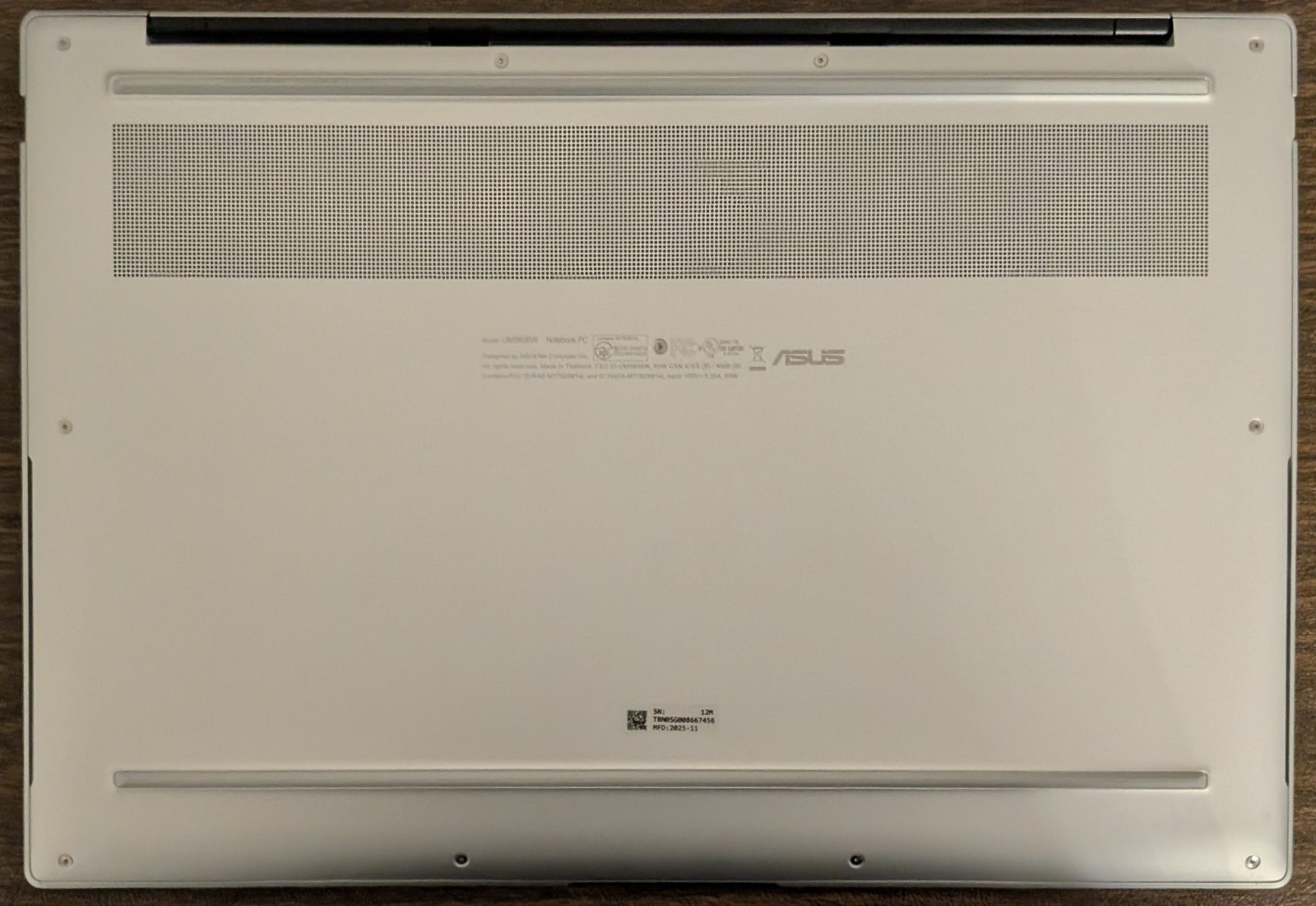 ASUS Zenbook S 16 3K 120Hz OLED Touch (Ryzen AI 9 365, 24GB RAM, 1TB SSD) White