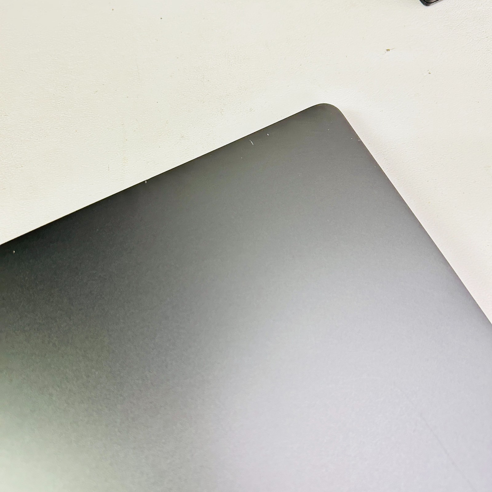 ASUS ROG Zephyrus G16 OLED (Core Ultra 9 185H, 16GB/500GB SSD, RTX 4070) Laptop