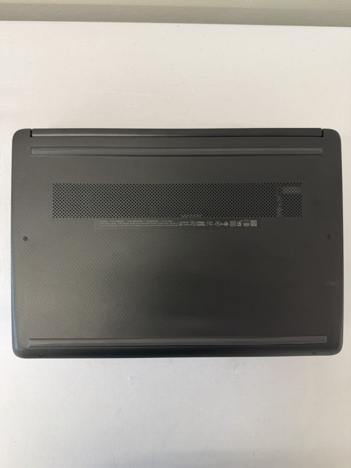 HP 14-dq0001dx Laptop – Good Screen – Intel Celeron N4020 – Read Des