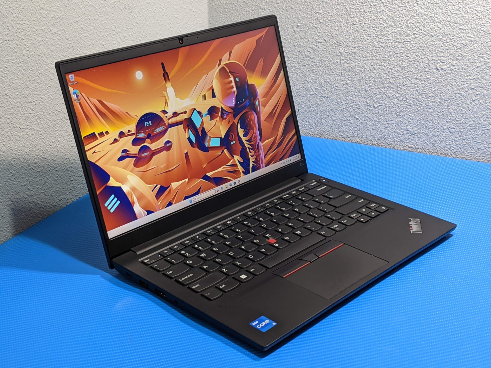 Lenovo ThinkPad E14 Gen 4 14″ FHD i5-1235U 1.3GHz 16GB 512GB SSD W11Pro +Charger
