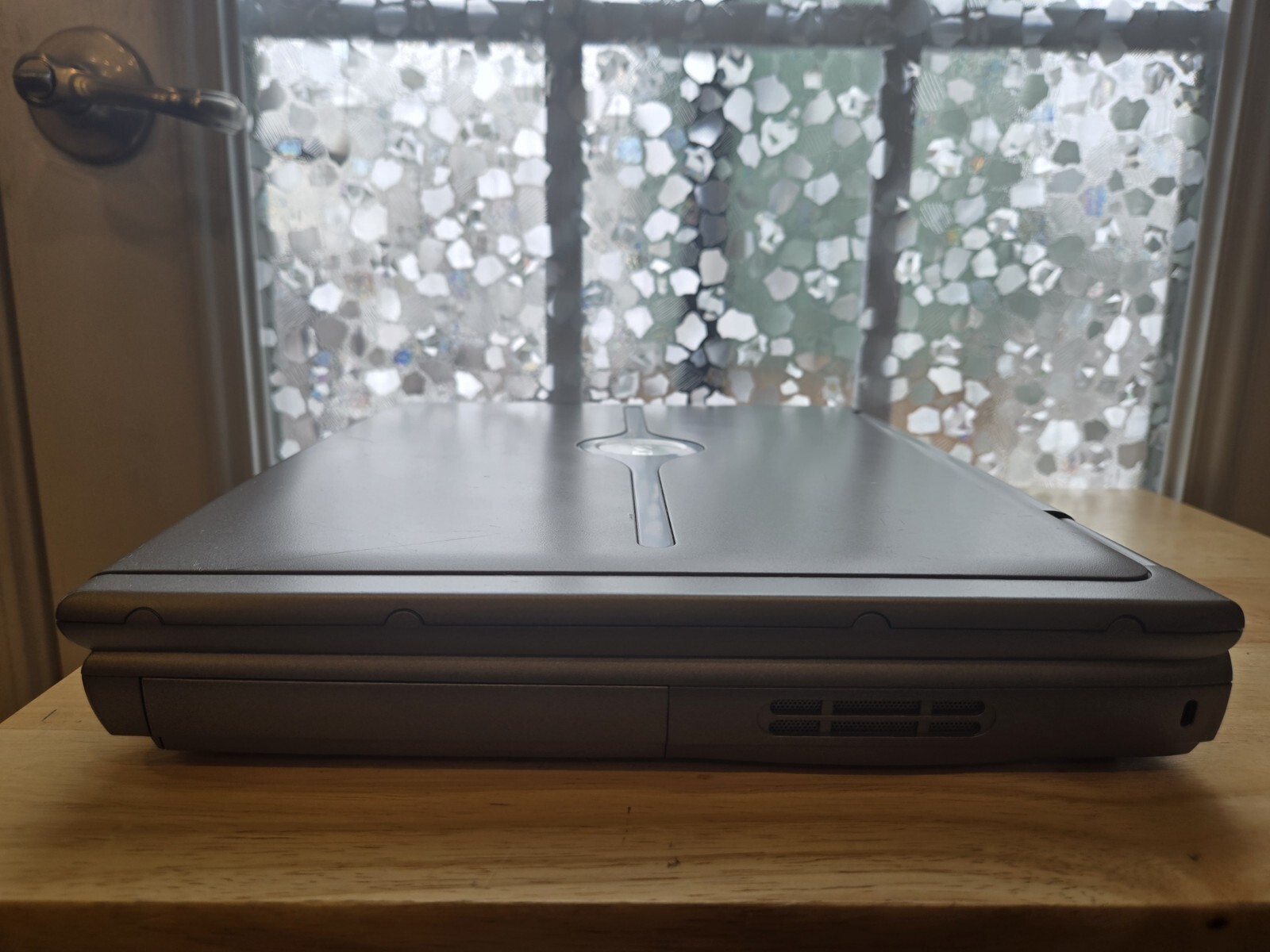 Dell Inspiron 5160 laptop No AC Adaptor – For Parts or repair