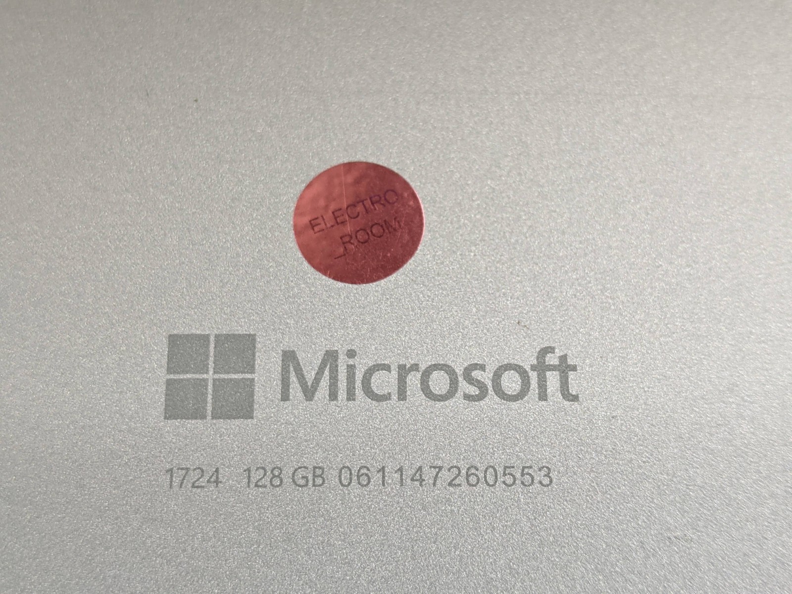 MS Surface Pro 4 1724 12.3″ TABLET i5-6300U 2.4GHz 4GB 128GB SSD AS IS FOR PARTS