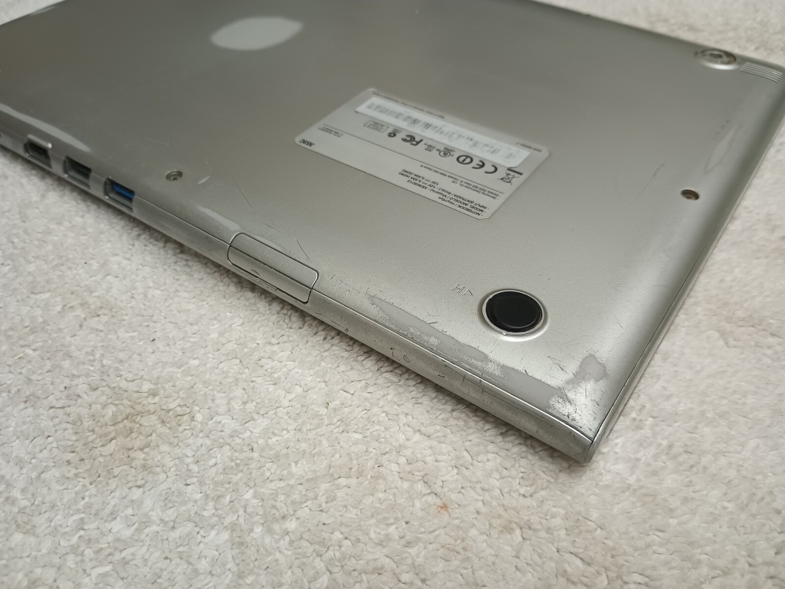 Samsung Chromebook XE303C12 Working For Parts Or Repair Works Fine ***Read***