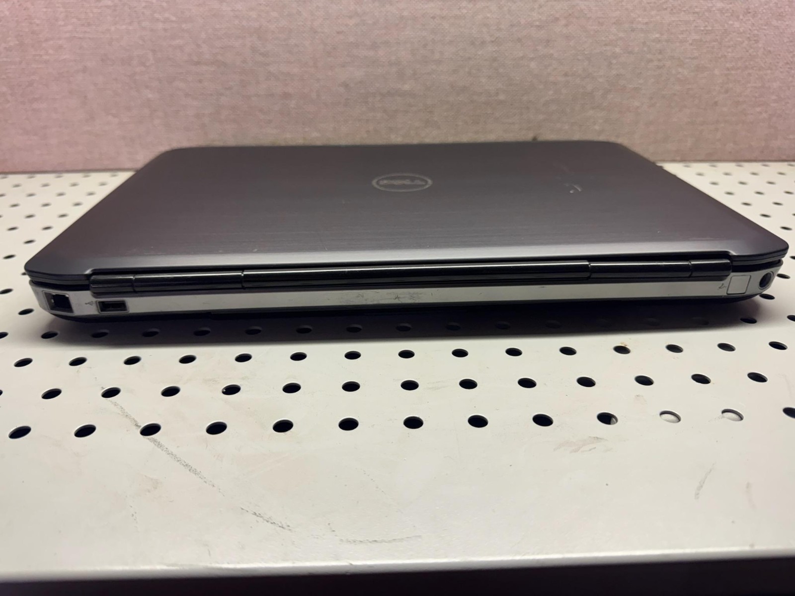 Dell Latitude E5530 Intel Core i5-3230M @ 2.60GHz 8GB RAM 250GB HHD 15.6″ LAPTOP
