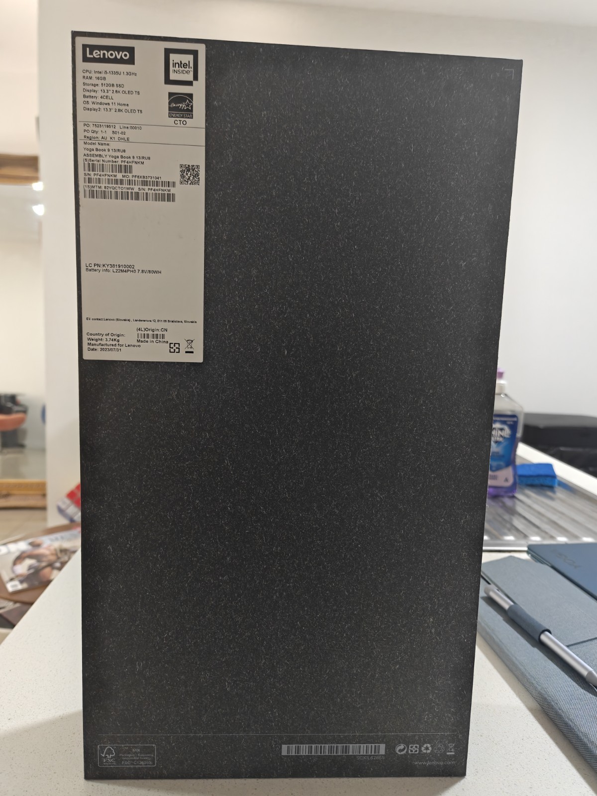 Lenovo Yoga Book 9i 13IRU8 Dual 13.3″ 2.8K OLED Touch i5-1335U 16GB 512GB Boxed