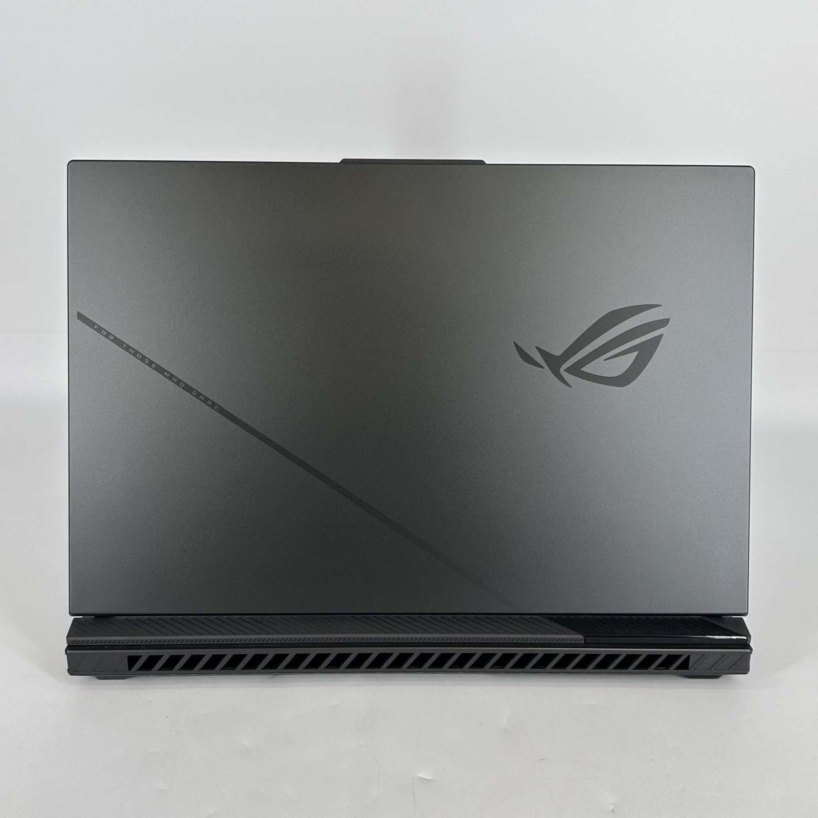 Asus ROG Strix G18 G814 144Hz FHD+ 2.5 GHz Ryzen 9 9955HX 16GB 2TB SSD RTX 5060