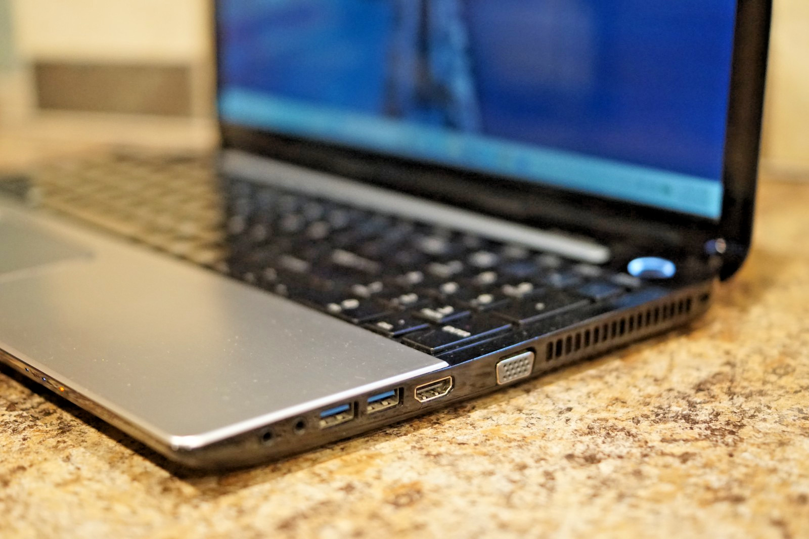25H2 Active WIN11 PRO Toshiba Satellite S50-A Gen4 i7@2.40GHz,8GB RAM,720GB HDD