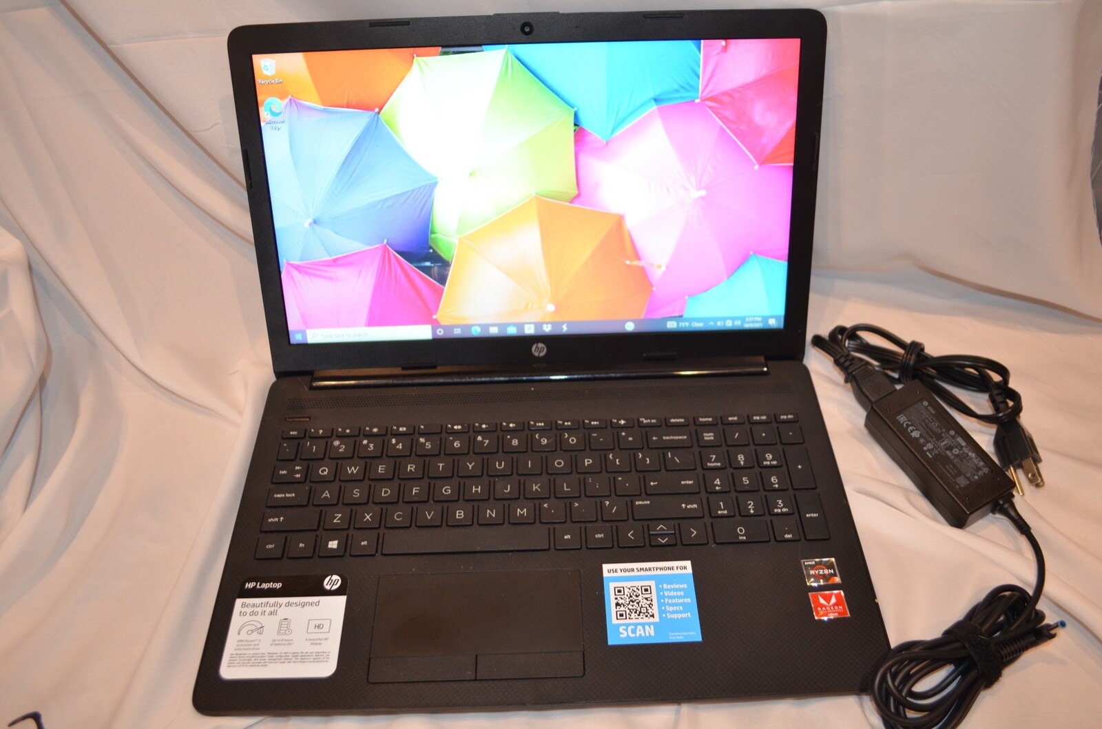 HP Pavilion Laptop db1xxx AMD Ryzen 3 8GB RADEON VEGA MOBILE Gfx 250gb EXCELLENT