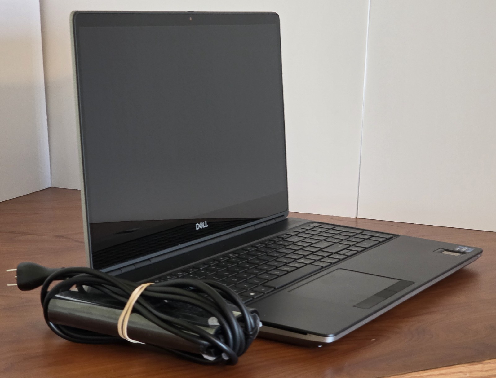 Dell Precision 7560 Mobile Workstation – Xeon / 128GB RAM / 6TB NVMe / RTX A2000
