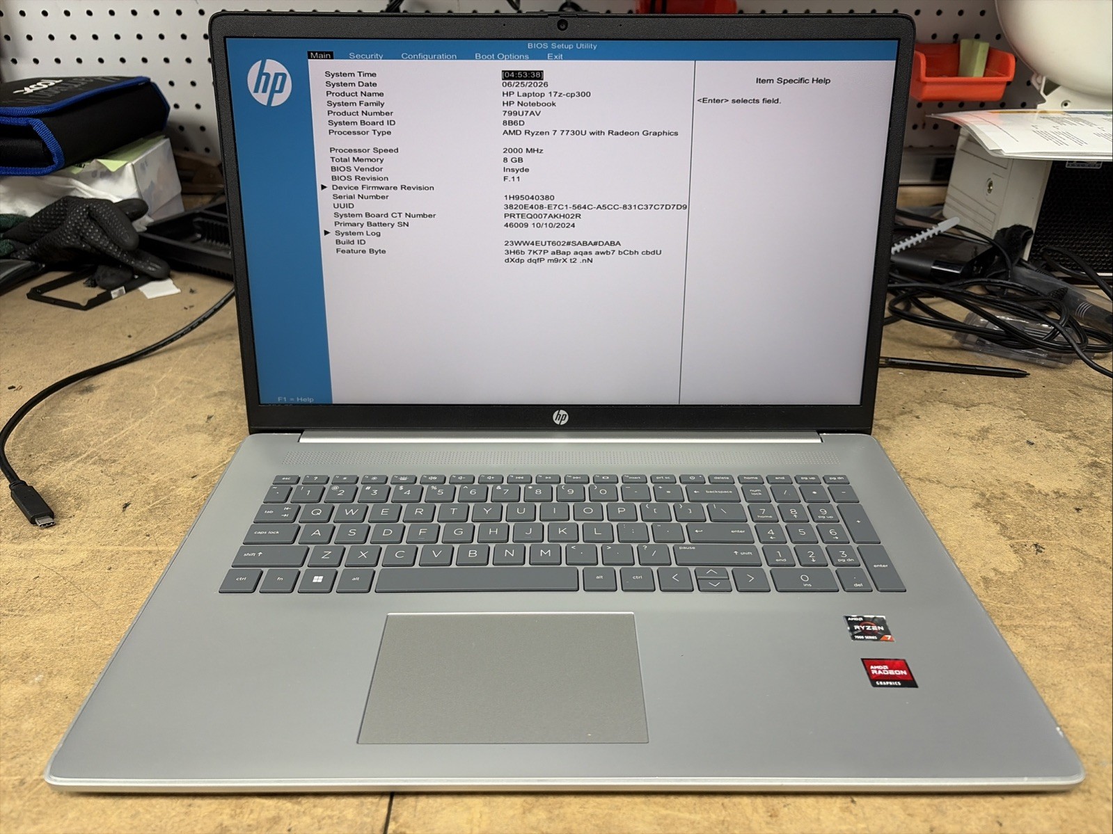 HP 17z-CP300 17” Ryzen 7 7730u 8GB RAM 512GB SSD