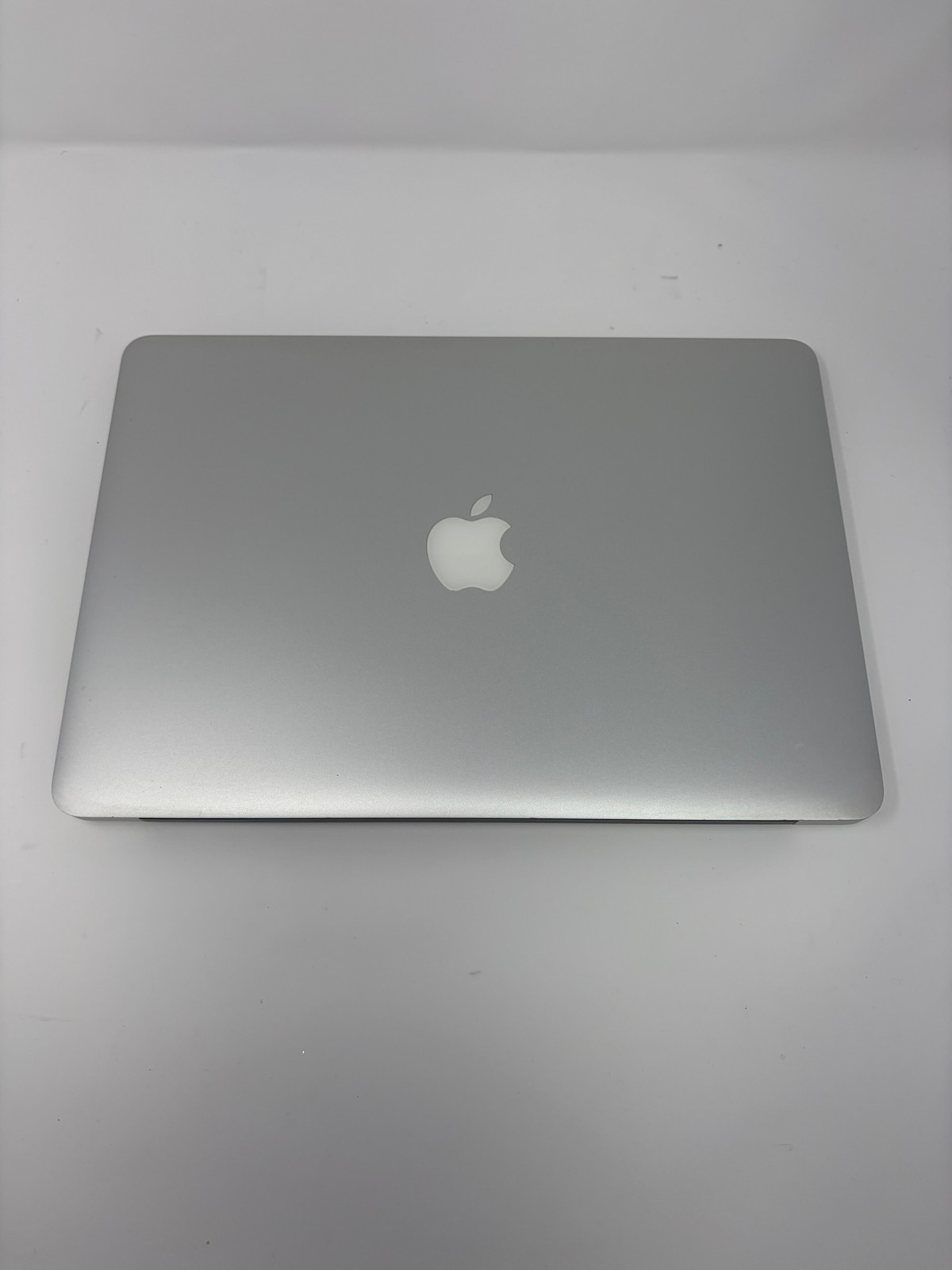 Apple MacBook Air i5-3427U 4GB RAM 128 GB SSD Mid 2012 DEFECT
