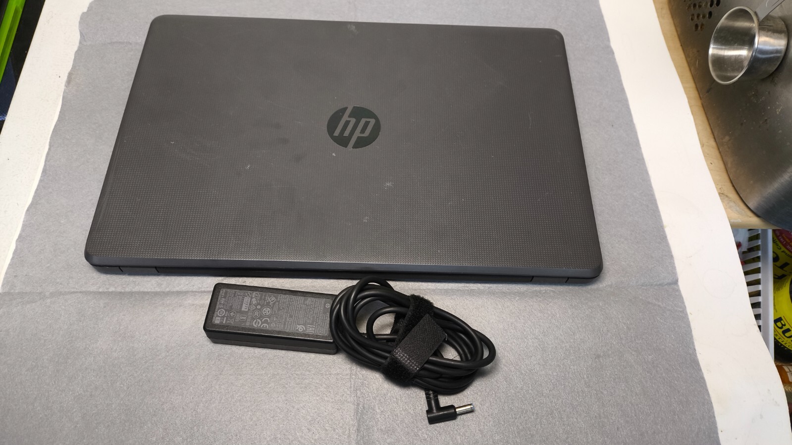 HP NOTEBOOK 255 G6 15.6″ AMD WINDOWS 10 PRO Works great