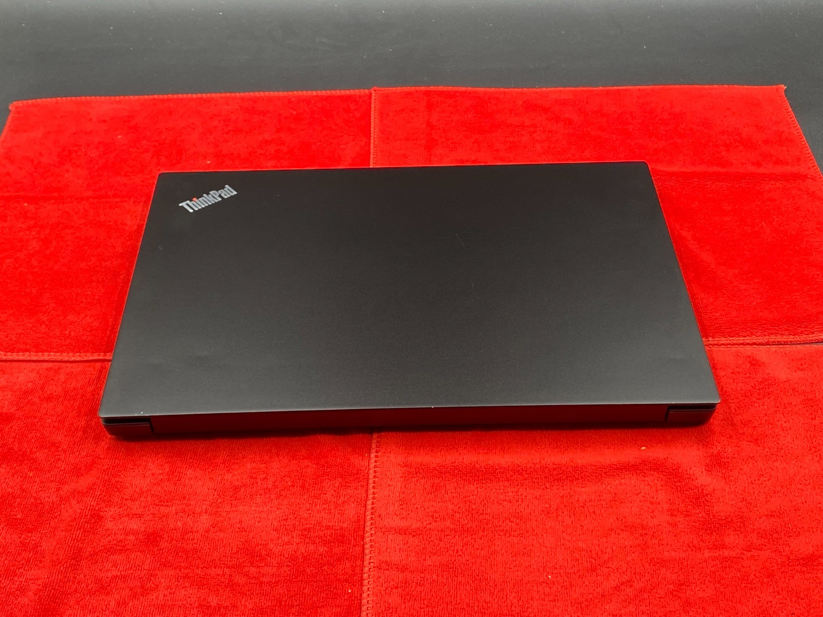 LENOVO THINKPAD E14 14″ FHD i5-10210U 8GB RAM 256GB SSD WINDOWS 11 BATTERY 84%