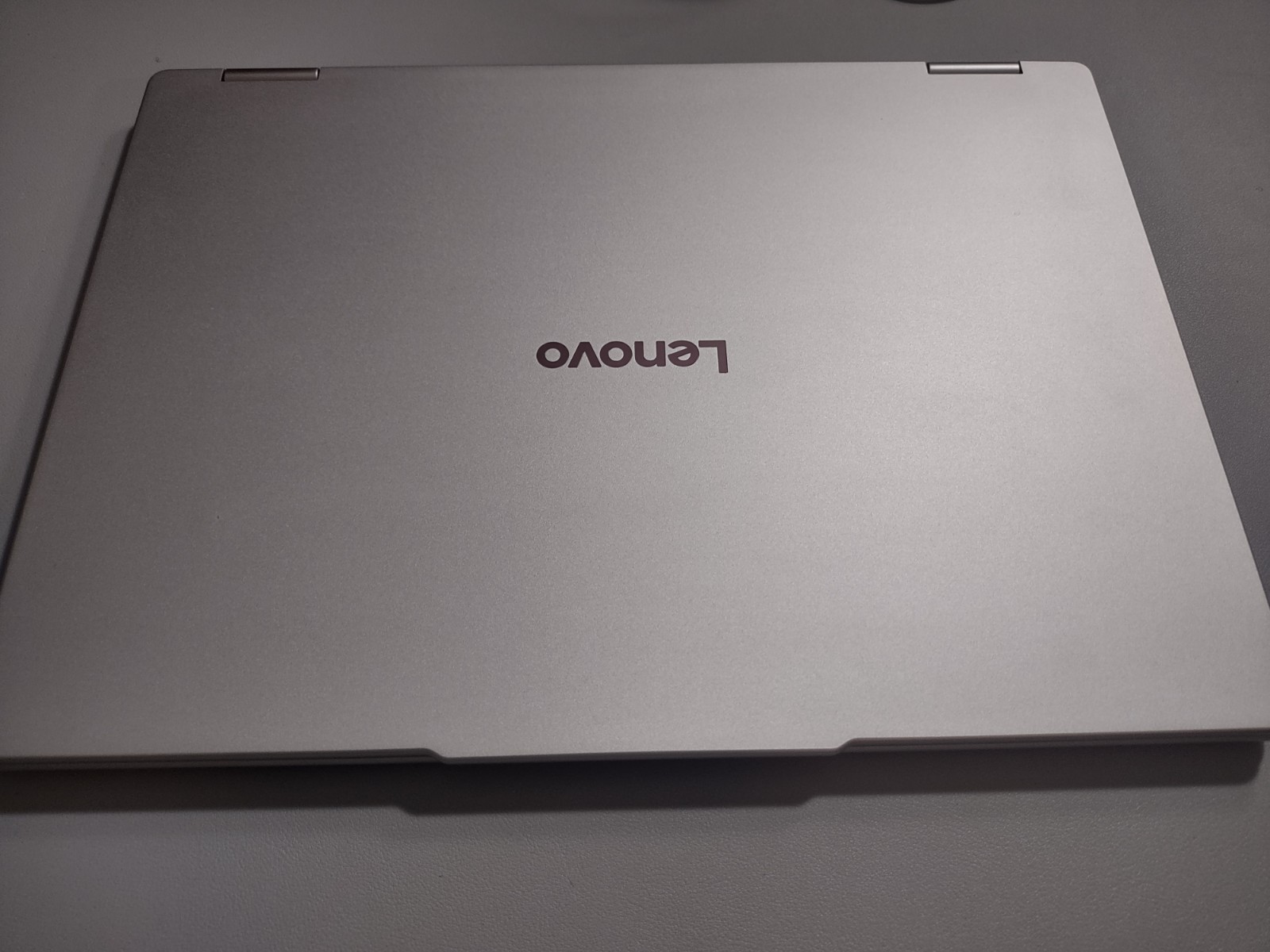 Lenovo Yoga 7 2-in-1 Ryzen AI 7 350 16GB RAM AMD Radeon 860M 1TB SSD