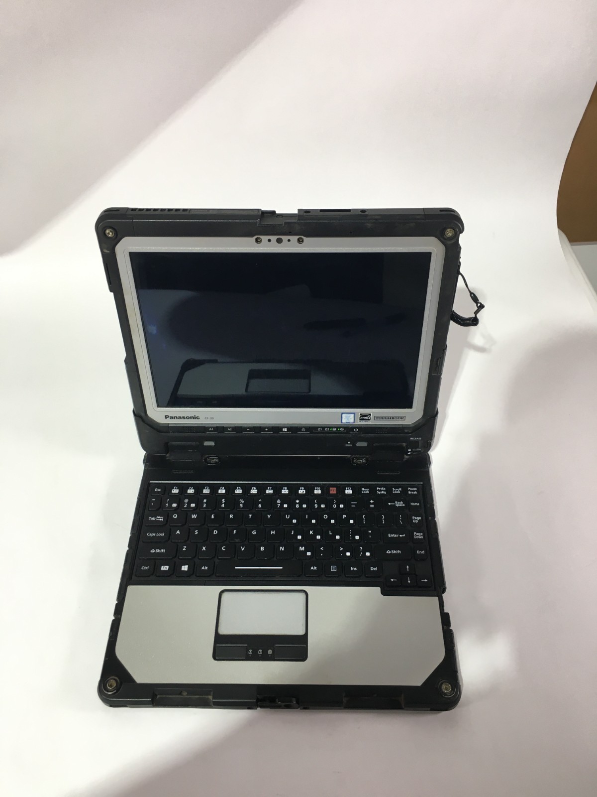 Panasonic Toughbook CF-33 i5-7300U 2.60GHz 256GB SSD 16GB FAIR BATT LOCKED w/ AC