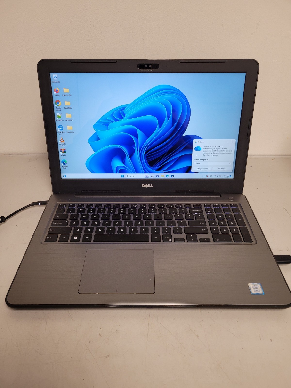 Dell inspiron 5567 15.6″touch i5-7200u 2.5ghz 8gb ram no ssd Parts READ FVKCRC2