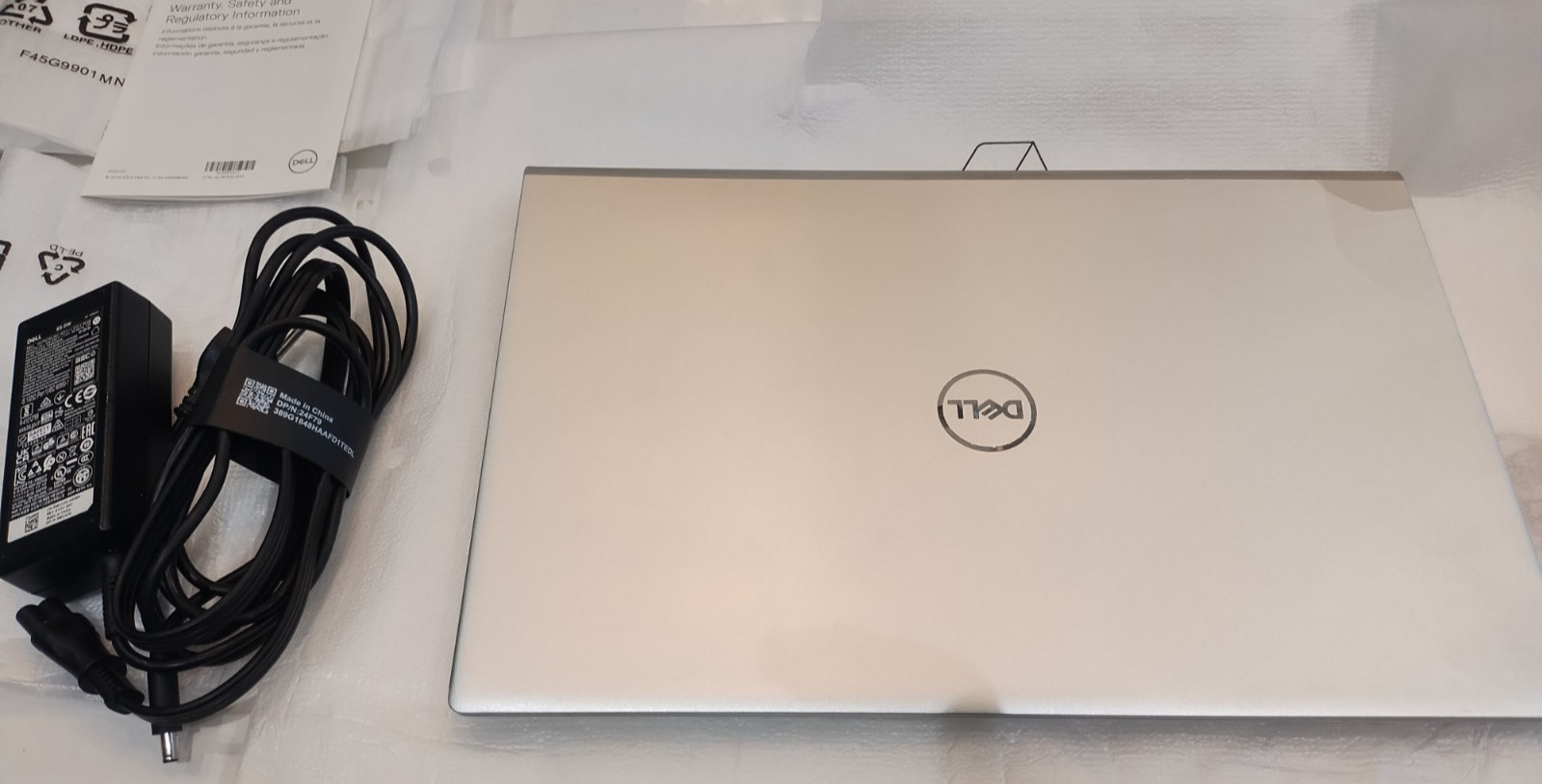 Dell Inspiron 5000 15.6″ Ryzen 7 4700u 2.0GHz 16GB RAM 256GB SSD