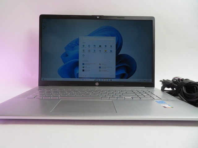 HP LAPTOP 17-CN1053CL i5-1155G7 2.5GHz 12GB RAM 1TB HDD IRIS XE WIN 11 HOME
