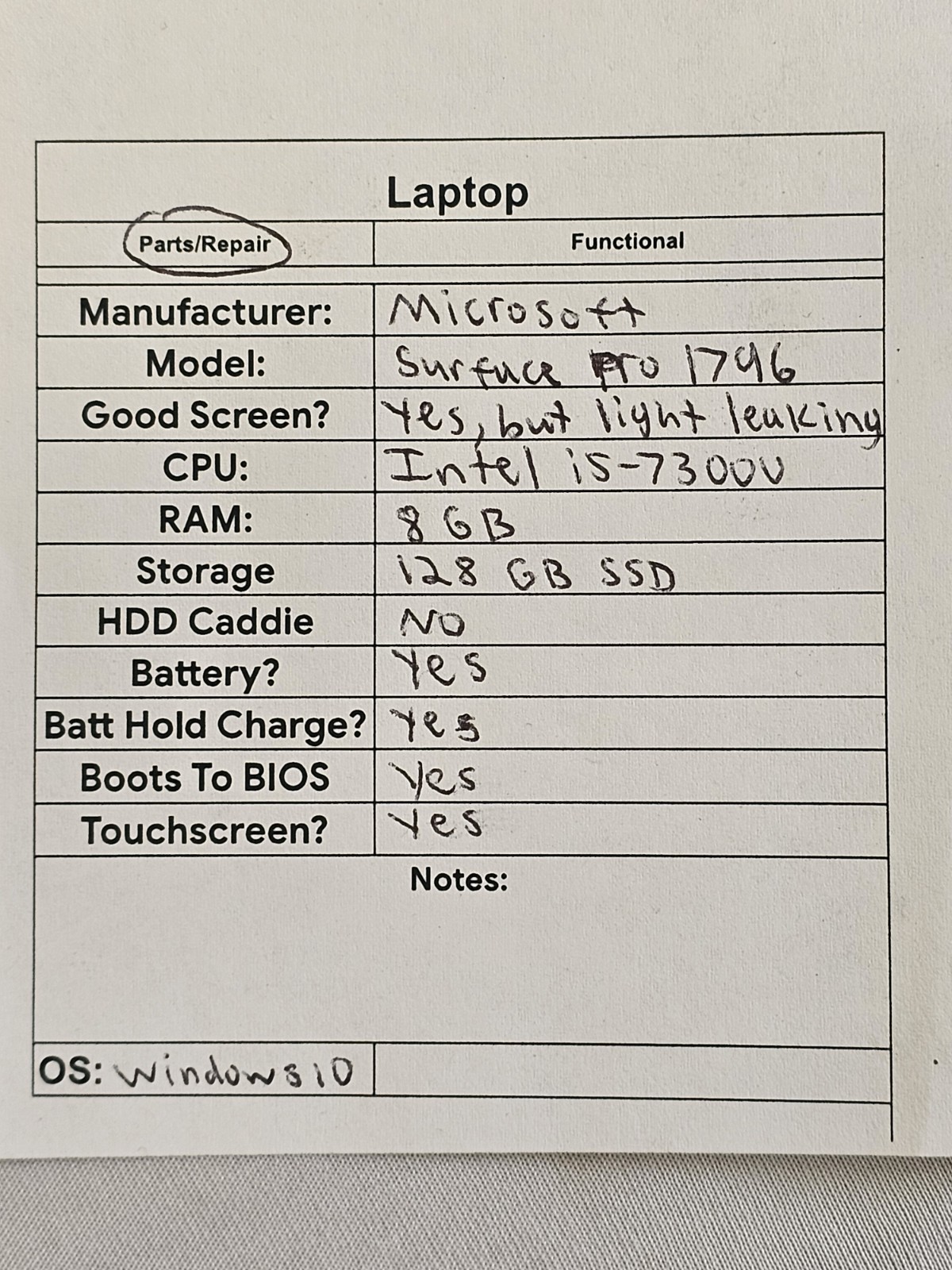 Microsoft Surface Pro 1796 – i5-7300u – 8GB RAM – 128GB SSD – Windows 10 – READ