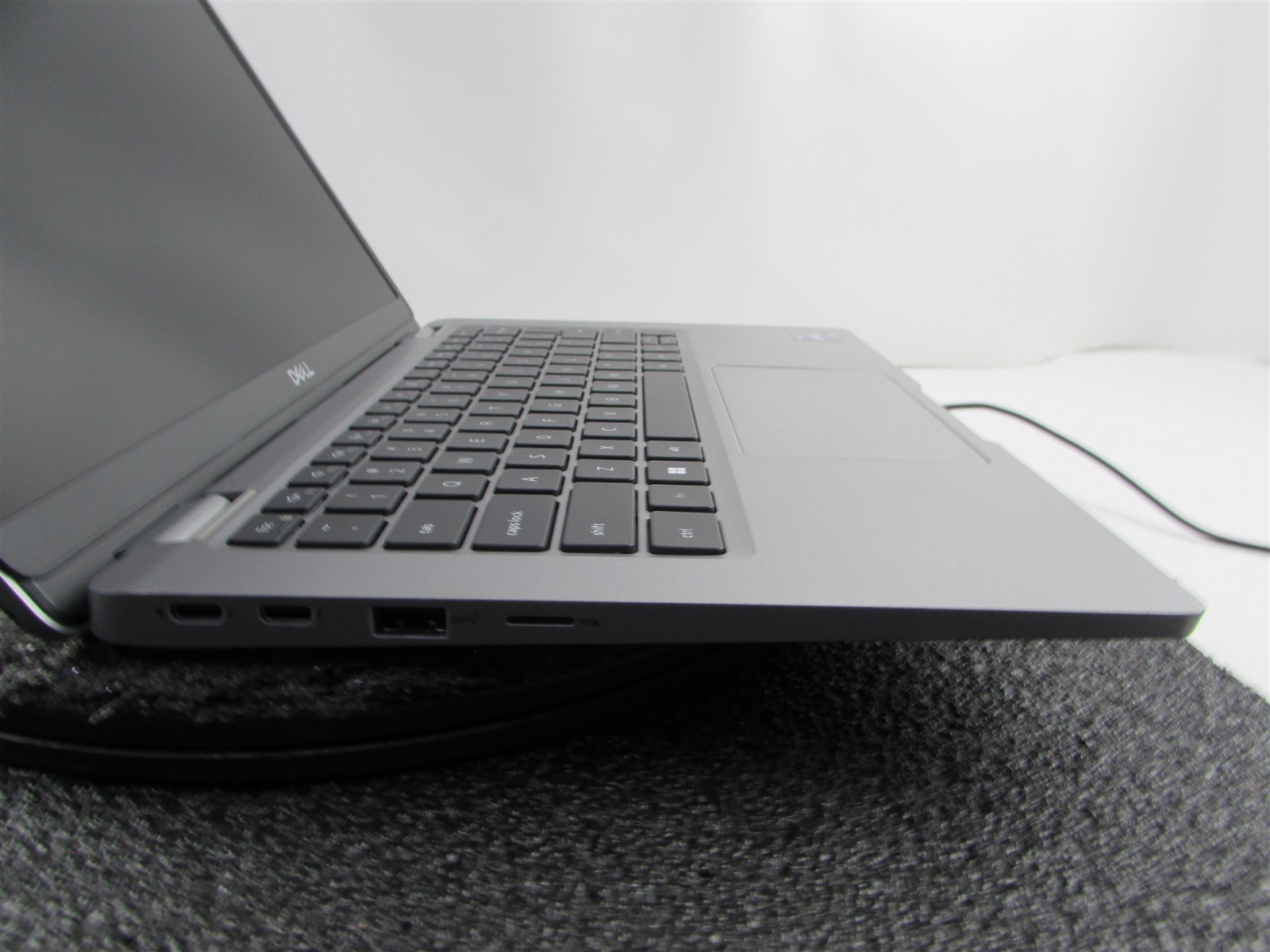 DELL LATITUDE 5330 FHD TOUCHSCREEN I5-1245U 10 CORE 512GB 16GB RAM NO O.S/BATT